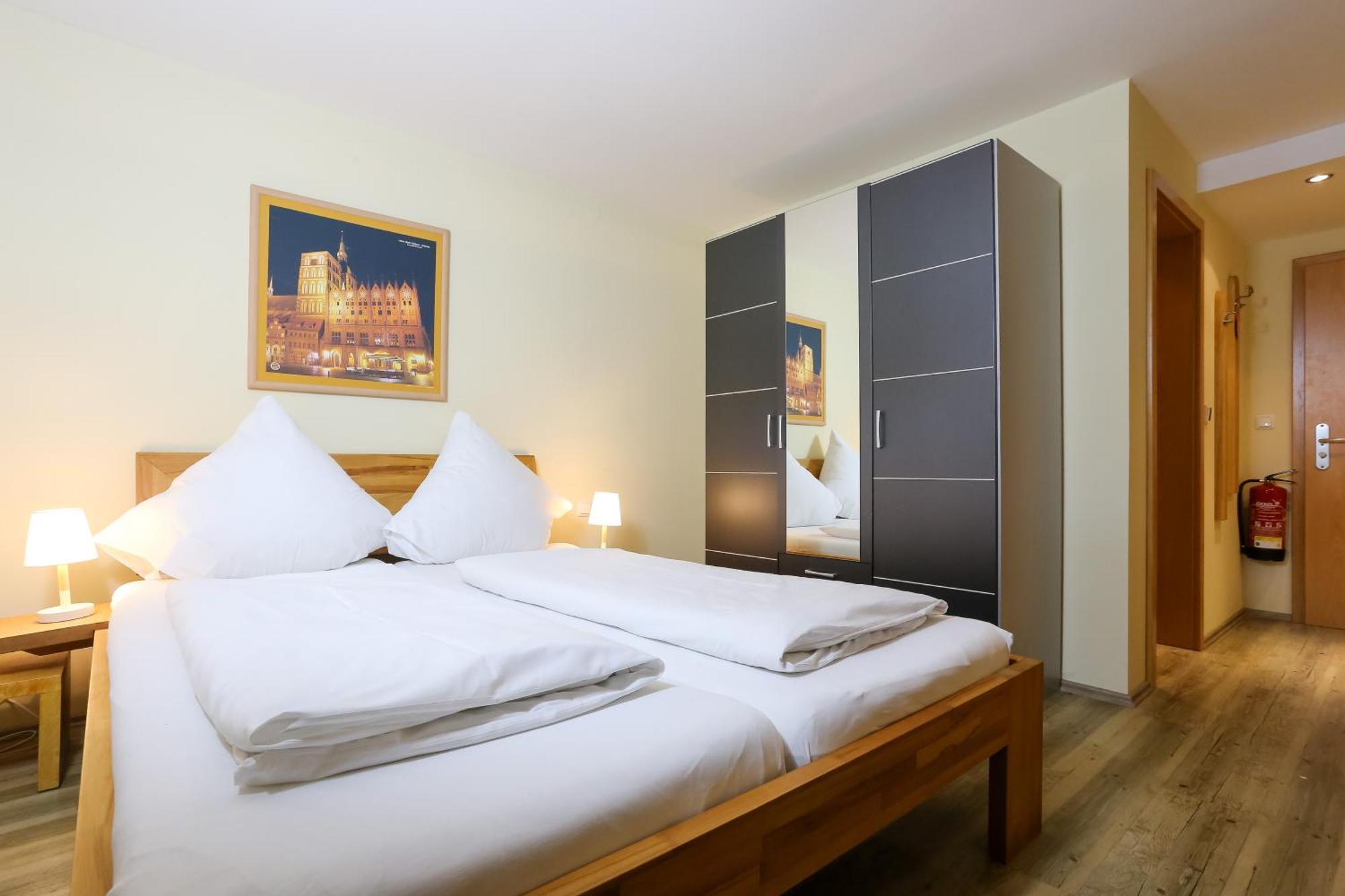 Aparthotel Schwarzwald Panorama Bad Wildbad Oda fotoğraf